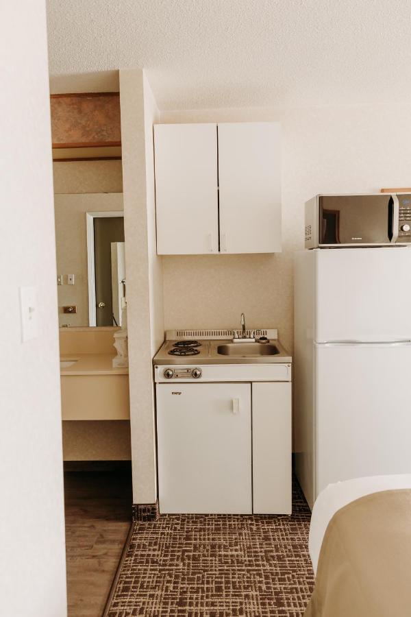 Coast Fort St John Hotel Fort St. John المظهر الخارجي الصورة