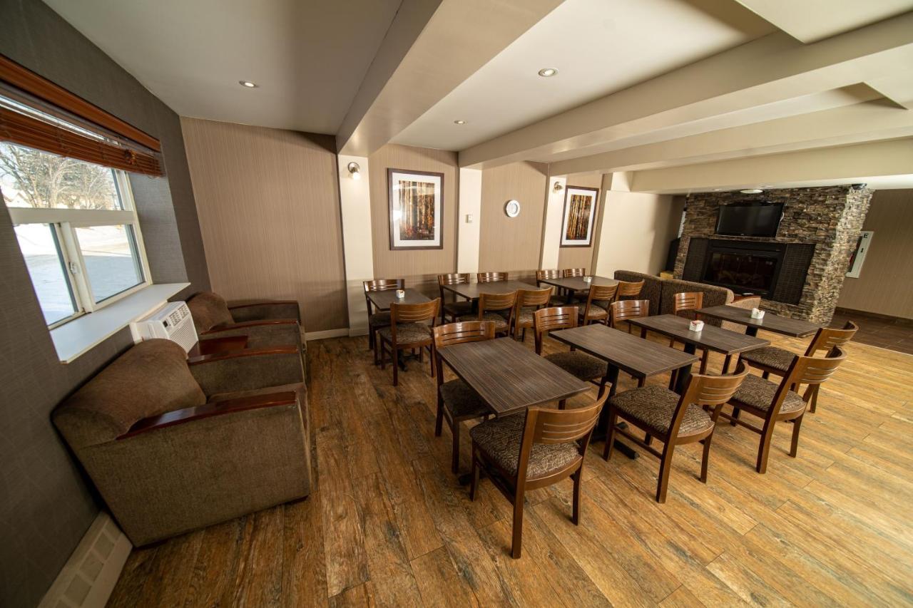 Coast Fort St John Hotel Fort St. John المظهر الخارجي الصورة