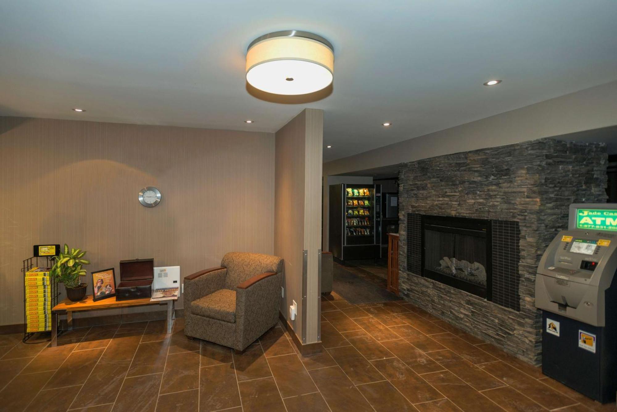Coast Fort St John Hotel Fort St. John المظهر الخارجي الصورة