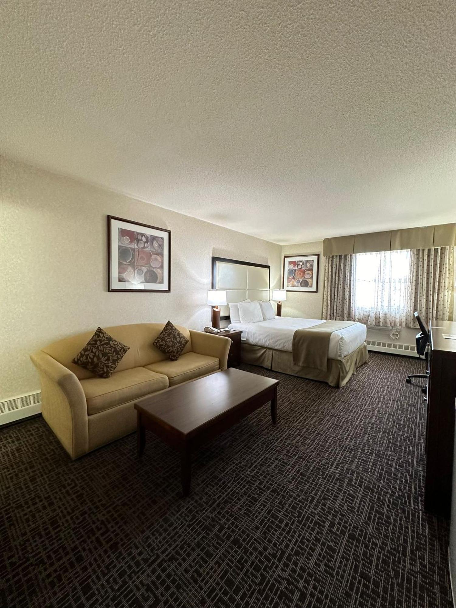 Coast Fort St John Hotel Fort St. John المظهر الخارجي الصورة