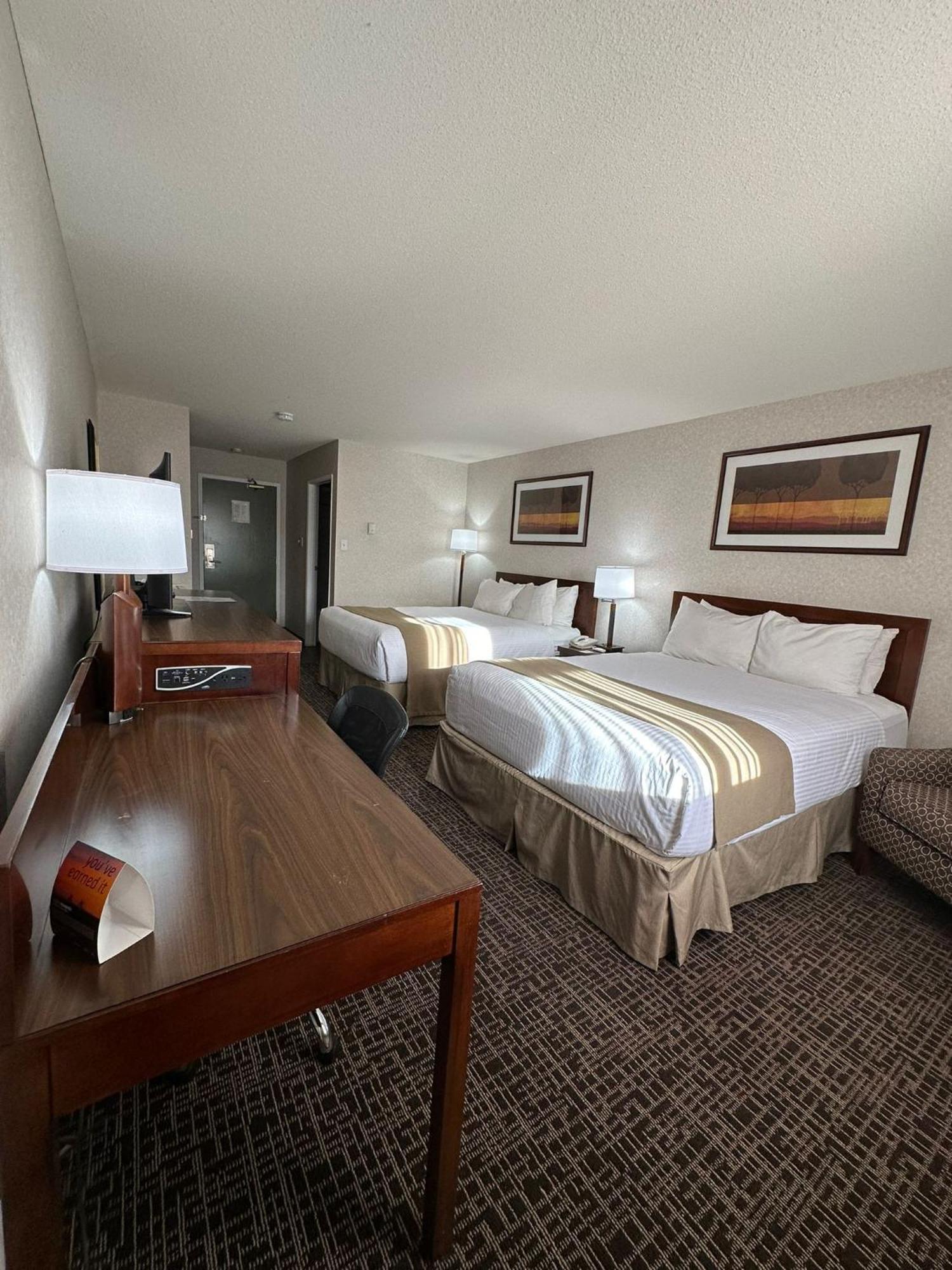 Coast Fort St John Hotel Fort St. John المظهر الخارجي الصورة
